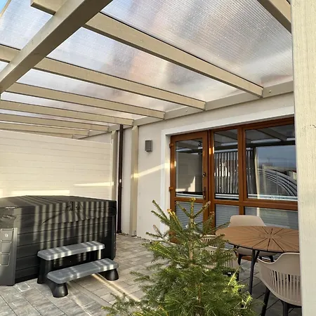 Holiday home Koralia Standardplus Jacuzzi Na Wylacznosc, Basen Sarbinowo